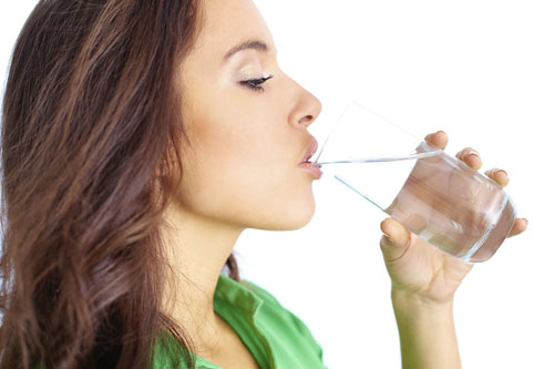 Uống mỗi ngày 2 lít nước