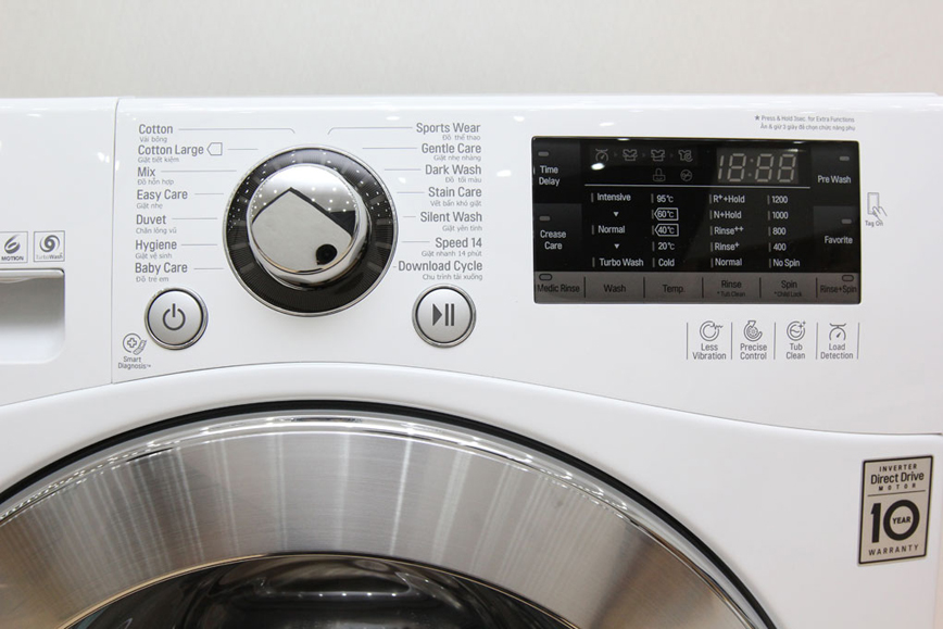 Bảng điều khiển dễ dàng sử dụng bởi máy giặt LG FC1409S2W