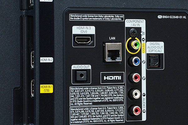 Cổng HDMI giúp kết nối thêm thiết bị hỗ trợ để người dùng có thể trải nghiệm công nghệ màn hình 3D một cách trọn vẹn