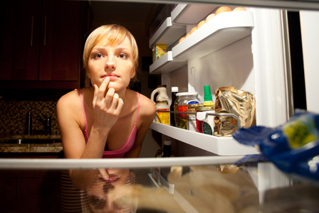 Đối tượng khách hàng sử dụng tủ lạnh mini thường là sinh viên hoặc những người độc thân