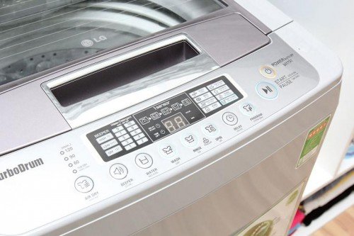 Thiết kế bảng điều khiển tiện lợi và lồng giặt hiện đại phần nào chứng minh được cho câu hỏi máy giặt LG có tốt không?