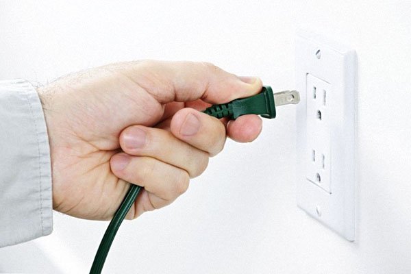  Ngắt kết nối nguồn điện khi không có nhu cầu sử dụng thiết bị