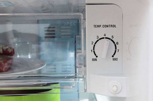 Hệ thống nút điều chỉnh của tủ lạnh